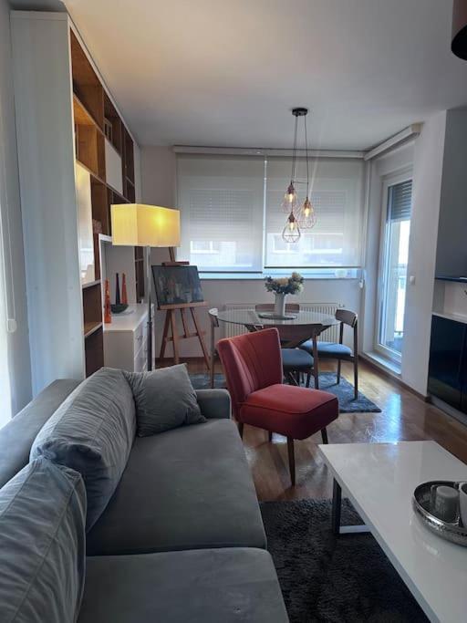 Apartman Pionirska Dolina SJJ Buitenkant foto