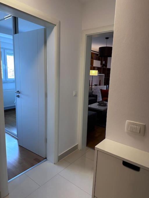Apartman Pionirska Dolina SJJ Buitenkant foto