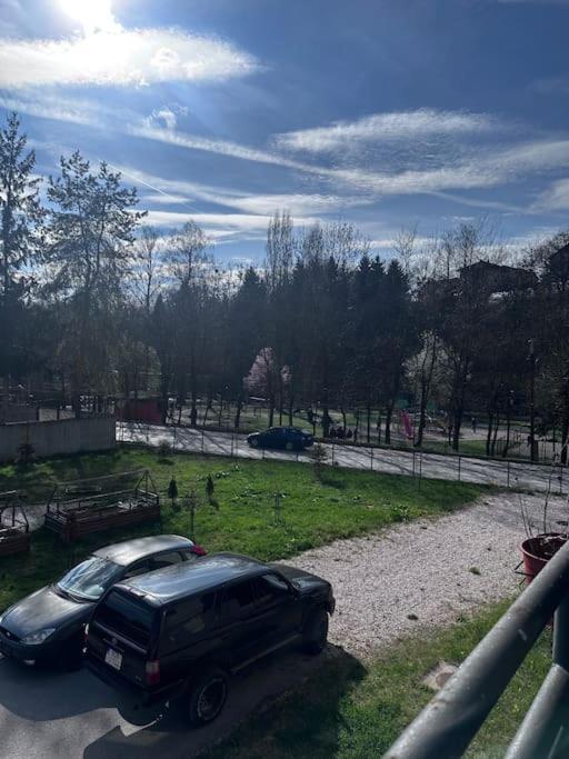 Apartman Pionirska Dolina SJJ Buitenkant foto